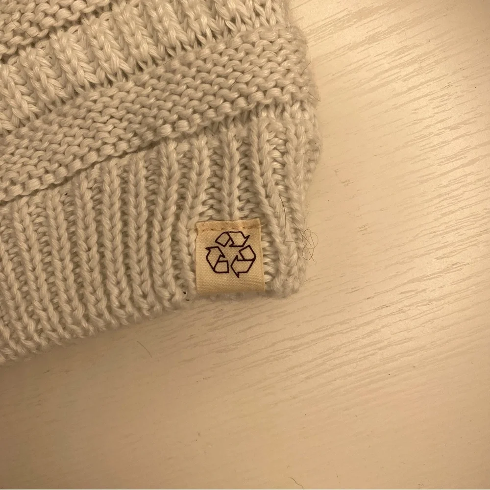 Super cute, thick and warm soft off white beanie. - Picture 4 of 4